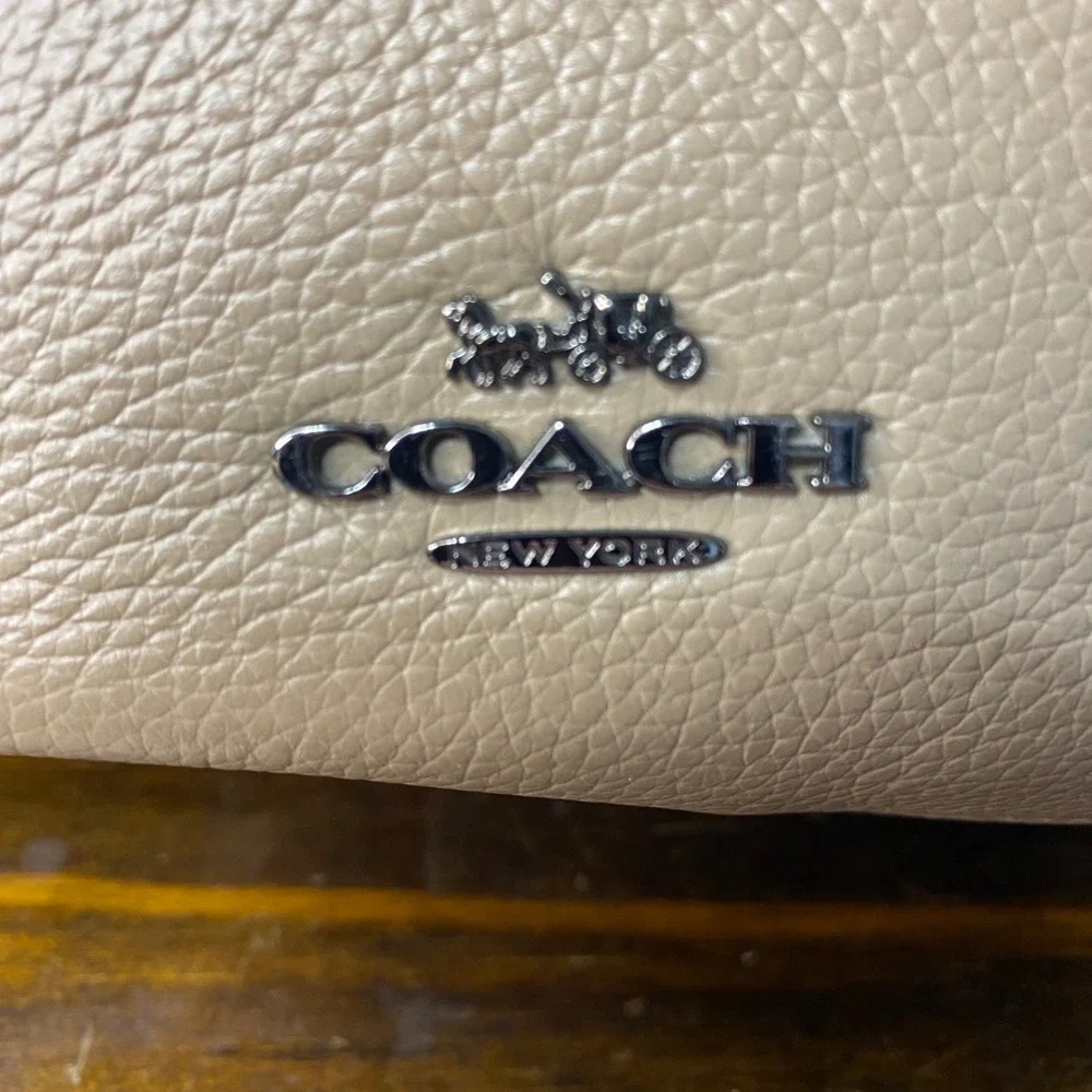 Coach Chelsea Hobo 32 Bag 58036 Beechwood Pebble Leather Gunmetal Hardware